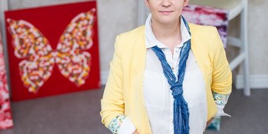 Цветная эволюция Яны Седовой. Как живопись помогает бороться с болезнью