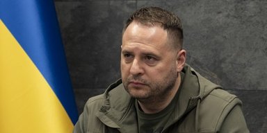"На відстані витягнутої руки": на Заході стурбовані впливом Єрмака на Зеленського, — ЗМІ