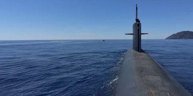 Франция впервые запустила дрон с атомной подлодки: зачем это нужно военным (видео)