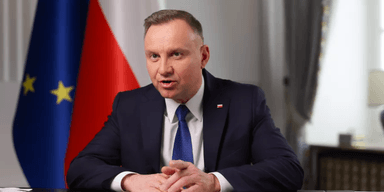 "Путін і його генерали це розуміють": той, хто застосує ядерну зброю, буде проклятий, — Дуда