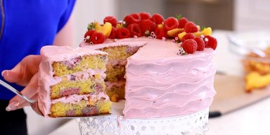 Яркий и вкусный: рецепт "Розового" торта