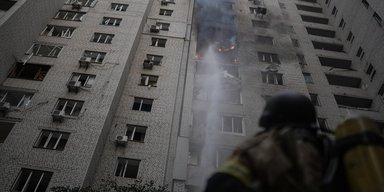 Ранкова атака на Київ: на Печерську загинув 14-річний хлопець, РФ вдруге вдарила по центру (фото)