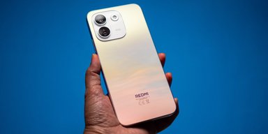 Доступный телефон Xiaomi с огромной батареей: какая модель стала хитом этой осени (фото)