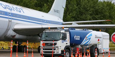 Пальне закінчується: у 26 російських аеропортах обмежили заправку літаків