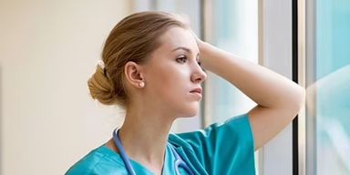 Опытная медсестра рассказала, о чем больше всего жалеют люди в конце жизни