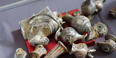 В Польше обнаружили историческое сокровище: найдено около 400 артефактов (фото)