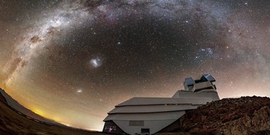Самая большая в мире цифровая камера: лучшие фотографии космоса новой обсерватории (фото)