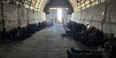 После расстрела бойцов ВСУ: Украина запретила военнопленным РФ звонить домой по телефону
