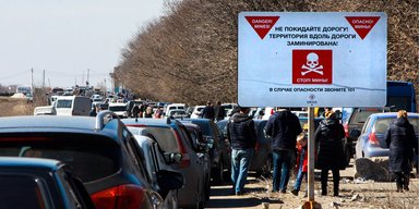 Мирный тупик. Вместо Минска по Донбассу готовят новые решения: миротворцы или план "стена"