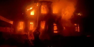РФ атакувала Україну ракетами та "Шахедами": є постраждалі, на Дніпропетровщині горів храм (фото)