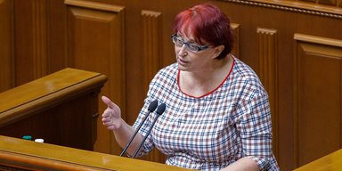 Досягне майже 130 тисяч: у Раді пропонують підняти зарплати помічникам нардепів, що відомо