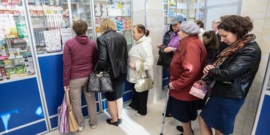 Киевляне скупают памперсы, детскую присыпку и антибиотики