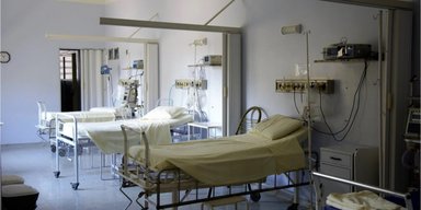 Питались в развлекательном заведении: во Львове вспышка кишечной инфекции, люди в больницах