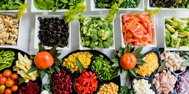 Науковці підтвердили: 7 продуктів, які стають кориснішими наступного дня