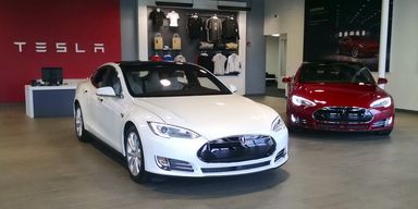 У Південній Кореї виник скандал через масову поломку батарей Tesla: влада вживає заходів