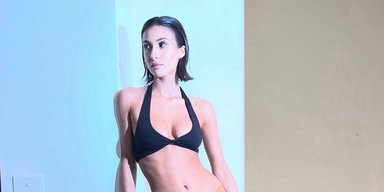 Сестра Бьянки Цензори повторила ее смелый стиль на улице
