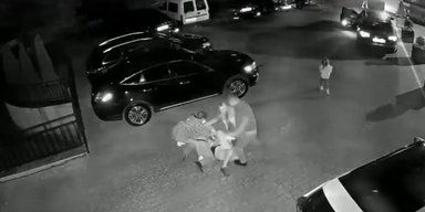 Во Львове двое мужчин напали на директора фестиваля, которая пыталась защитить женщину с детьми