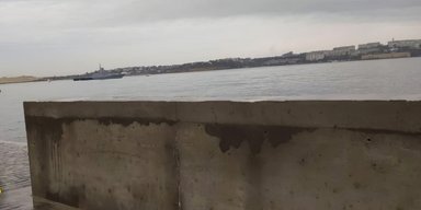 Готуються до висадки десанту: "Атеш" помітив техніку для зведення бар'єрів у Криму (фото)