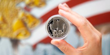 НБУ випустив нову срібну пам`ятну монету на честь 250 років з дня проголошення незалежності США