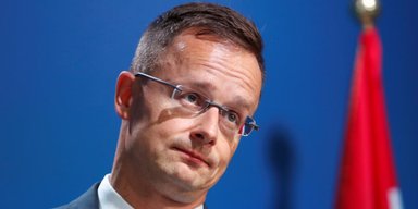 "Это первый шаг": в МИД Венгрии оценили отправку военных инструкторов ЕС в Украину