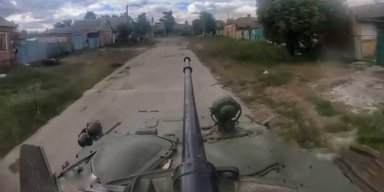 Російські окупанти намагаються закріпитися на околицях Вовчанська, — РДК (відео)