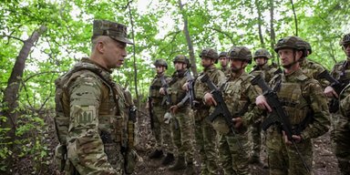 Десятки підозрілих смертей військових: ДБР розпочало розслідування щодо штурмового полку "Скеля"
