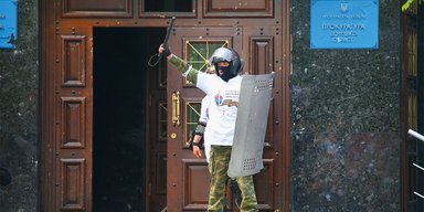 Донбасское кривосудие. Как работает система "правосудия" в "ОРДЛО" и кто защищает попавших под ее пресс