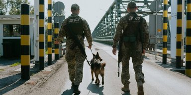 Виїзд з України за системою "Шлях": Верховний Суд дозволив не розсекречувати імена, — ЗМІ