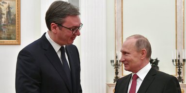 "Не може перемогти РФ": президент Сербії заявив, що Захід йде до повної мілітаризації