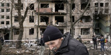 "Цинізму немає межі": окупанти виселяють маріупольців з будинків, — радник мера