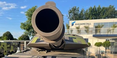 В РФ угрожают разбомбить немецкий завод Rheinmetall: владелец компании отреагировал
