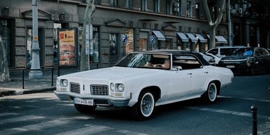 В Украине заметили редкое американское авто 70-х от исчезнувшей марки (фото)