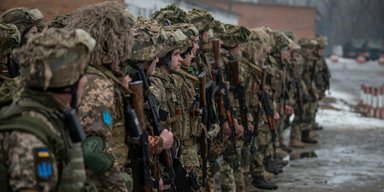 Без паспортів, спадщини та соцдопомоги: як ще ухилянтів в Україні обмежать у правах