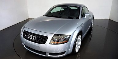 Прибулець із 2000-х: виявлено знаменитий 17-річний Audi з пробігом менше 1000 км (відео)