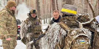 "Очень комфортно себя чувствую": Садовый объяснил, почему ему лучше на передовой (видео)