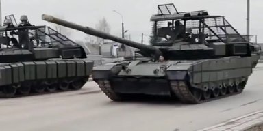Ідеальні для фронту в Україні чи Балтії: яка техніка РФ з'явиться на параді 9 травня, — Bild (відео)