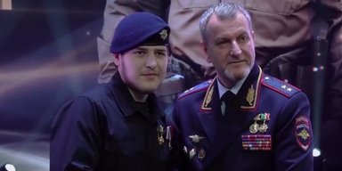 Нарушил ПДД и получил медаль: 18-летнего сына Кадырова отметили памятной наградой (видео)