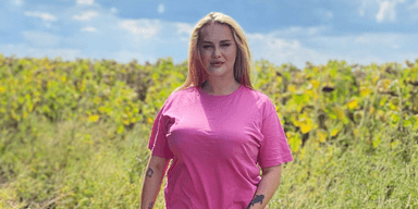 "Хорошая шутка получилась": стендаперша Алла Волкова впервые стала мамой (фото)