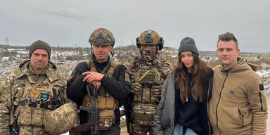 "Гордость": Надя Дорофеева встретилась с военными в зоне боевых действий (фото)