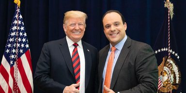 Від 30 тисяч до 10 мільйонів: помічник Трампа вимагав хабарі від кандидатів на посади, — WP