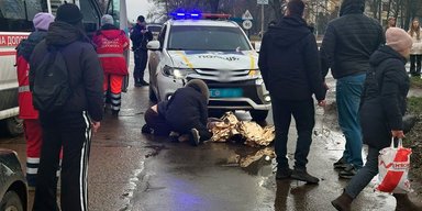 Трагическое ДТП в Прилуках: полицейский автомобиль сбил ребенка на пешеходном переходе (фото)