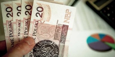 Украинским беженцам в Польше доступны новые выплаты: кто и сколько сможет получить