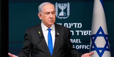 Нетаньяху впервые выступил после взрывов в Ливане и намекнул на войну (видео)
