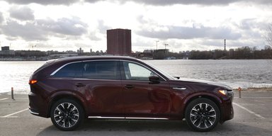 Темпераментний флагман: тест-драйв кросовера Mazda CX-90