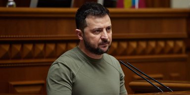 Зеленский допустил завершение горячей фазы войны без оккупированных территорий Украины, но с условием