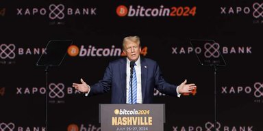 "Рекордні ліквідації": одна заява Трампа обвалила криптовалютний ринок, — Bloomberg