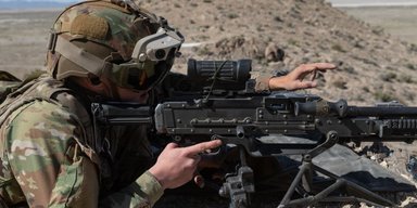 "Інтерфейс як у відеогрі": Meta розробляє новий супершолом з доповненою реальністю для армії