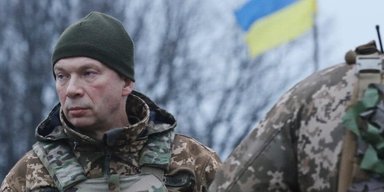 "Радянська людина": РФ розпочала кампанію з дискредитації головкома Сирського, — РНБО