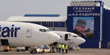 В аеропорту ввели план "Ковер": безпілотник атакував казарму спецназу в Грозному (відео)