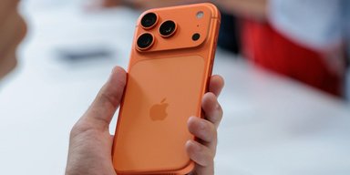 Эксперты сравнили новый iPhone и флагманский Android: какой смартфон лучше (фото)
